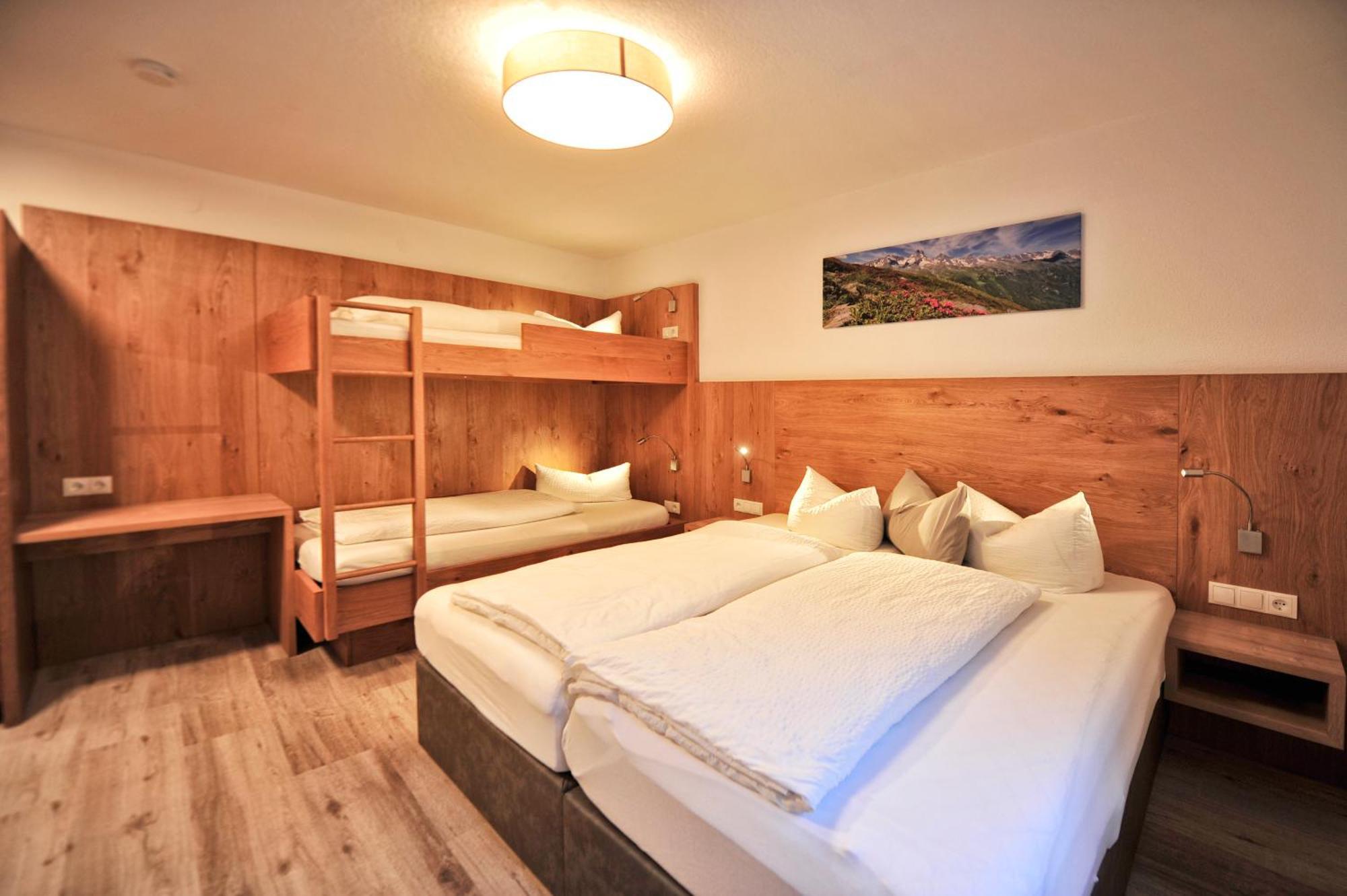 Baeckerei Schranz Bed & Breakfast Sankt Leonhard im Pitztal Exterior photo