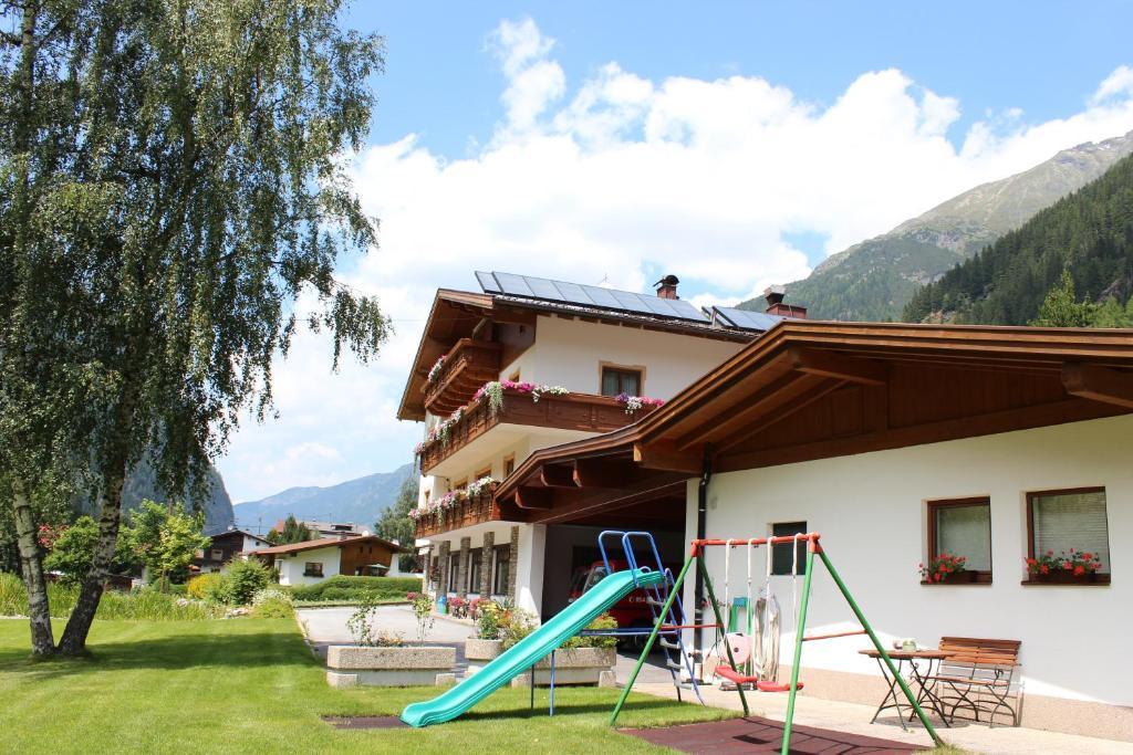 Baeckerei Schranz Bed & Breakfast Sankt Leonhard im Pitztal Exterior photo